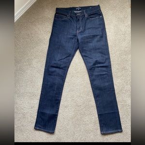 J crew Jeans Slim 
W32, L32 
Brand new, just bought it, never wear